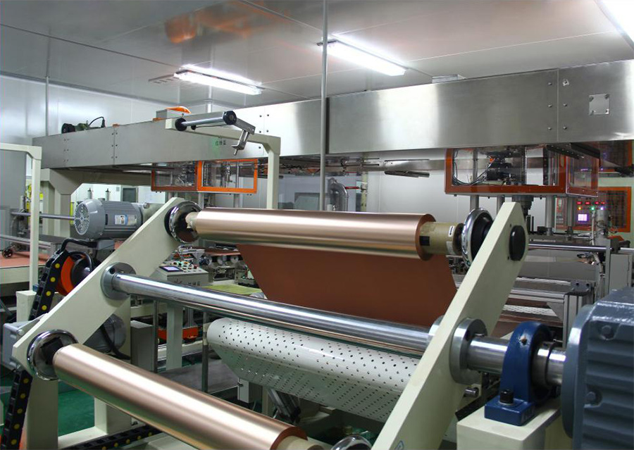 双卷上下层铜箔裁切机 Double-roll upper and lower copper foil cutting machine